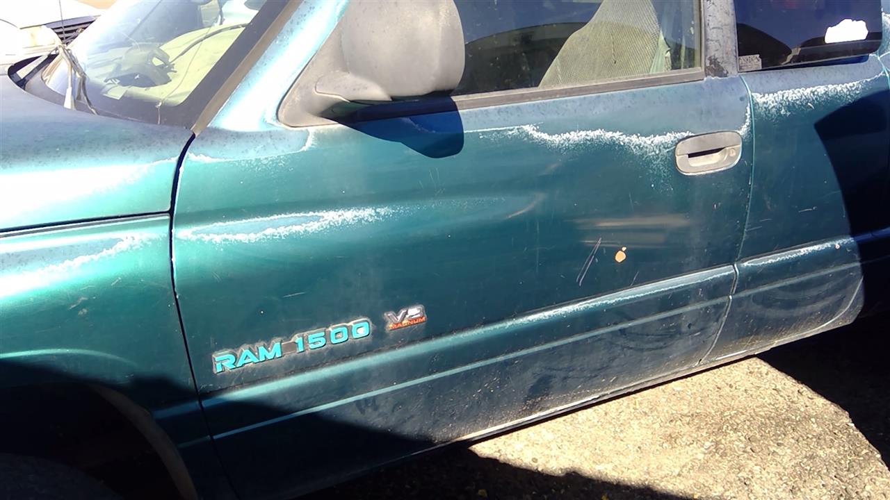 https://f005.backblazeb2.com/file/img-partshotlines-com/Inventory/SW52/Vehicle/18452_10.jpg