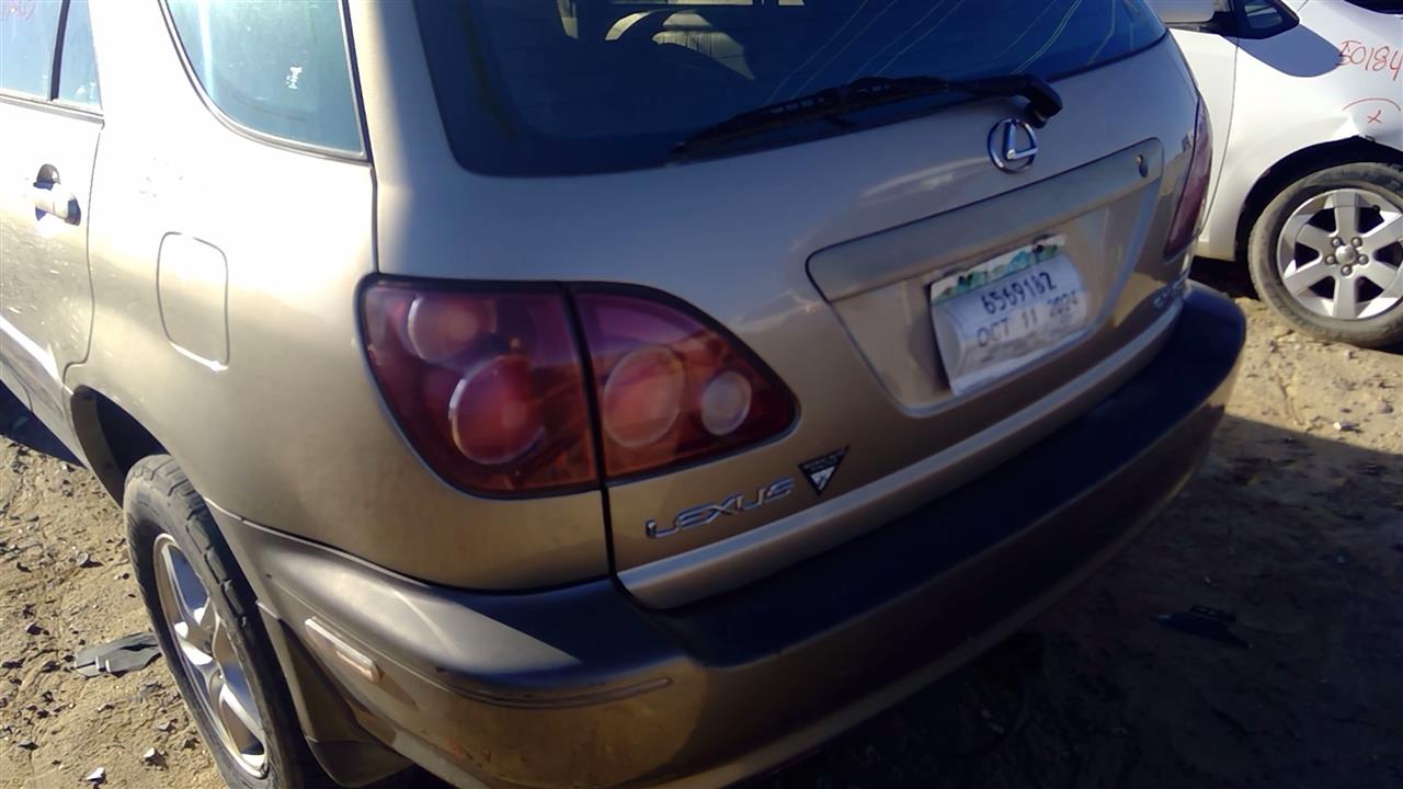 https://f005.backblazeb2.com/file/img-partshotlines-com/Inventory/SW52/Vehicle/18466_13.jpg