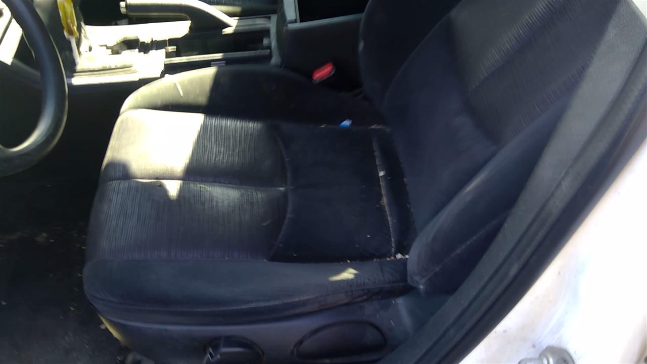 https://f005.backblazeb2.com/file/img-partshotlines-com/Inventory/SW52/Vehicle/18514_03.jpg
