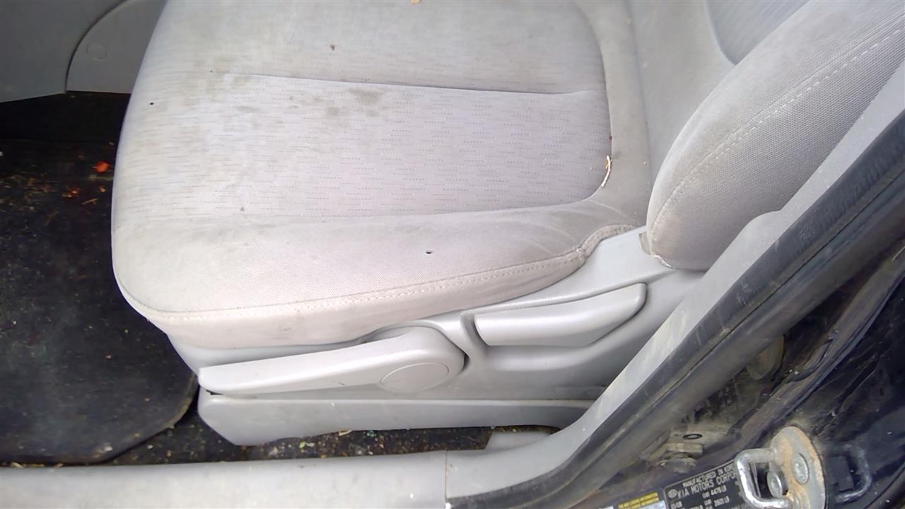 https://f005.backblazeb2.com/file/img-partshotlines-com/Inventory/SW52/Vehicle/18543_03.jpg
