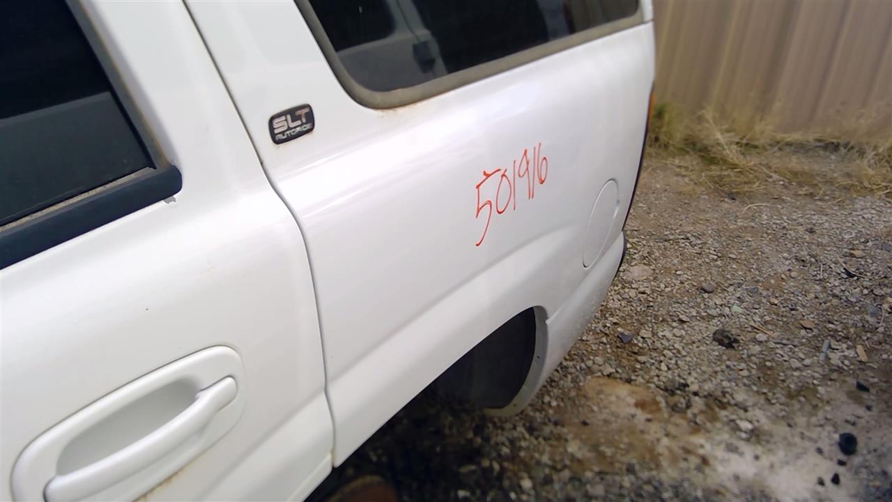 https://f005.backblazeb2.com/file/img-partshotlines-com/Inventory/SW52/Vehicle/18547_13.jpg