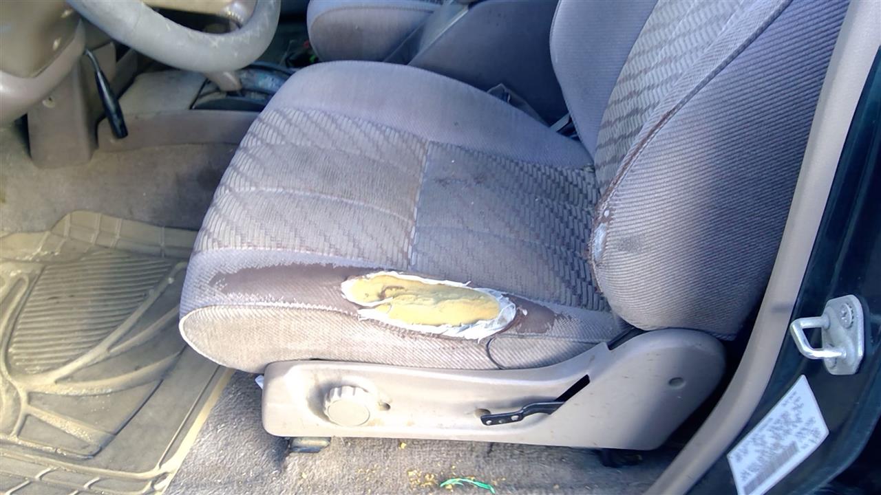 https://f005.backblazeb2.com/file/img-partshotlines-com/Inventory/SW52/Vehicle/18562_03.jpg