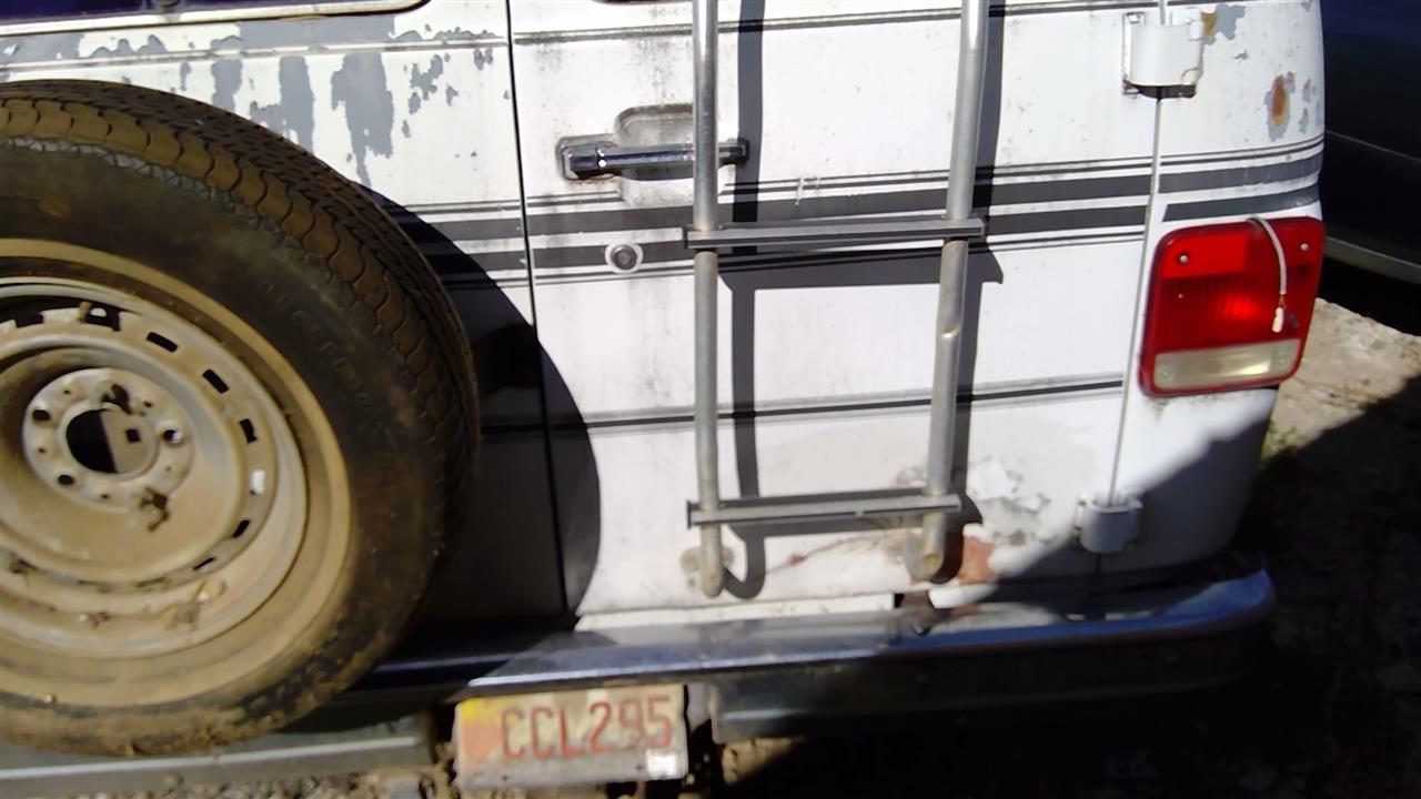 https://f005.backblazeb2.com/file/img-partshotlines-com/Inventory/SW52/Vehicle/18571_12.jpg