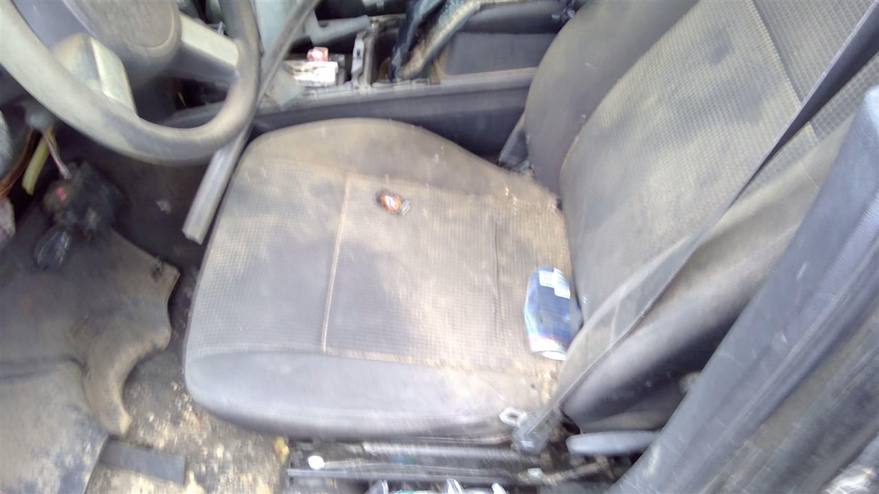 https://f005.backblazeb2.com/file/img-partshotlines-com/Inventory/SW52/Vehicle/18575_03.jpg
