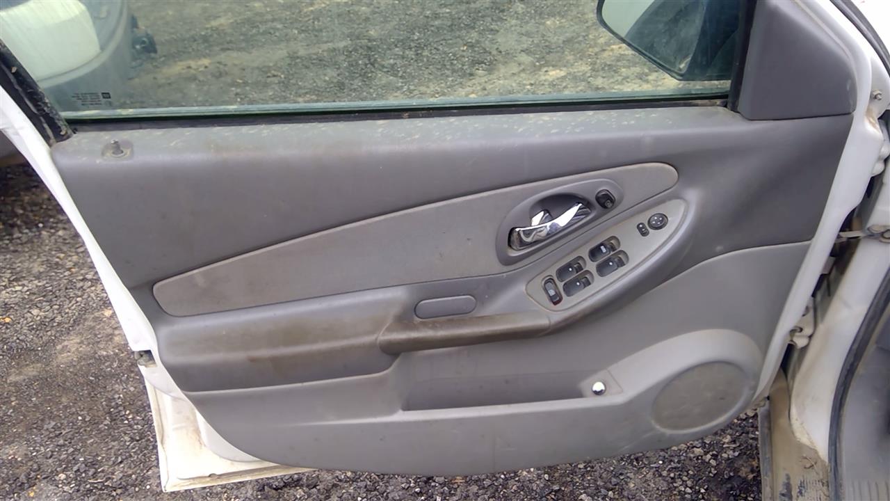 https://f005.backblazeb2.com/file/img-partshotlines-com/Inventory/SW52/Vehicle/18584_02.jpg