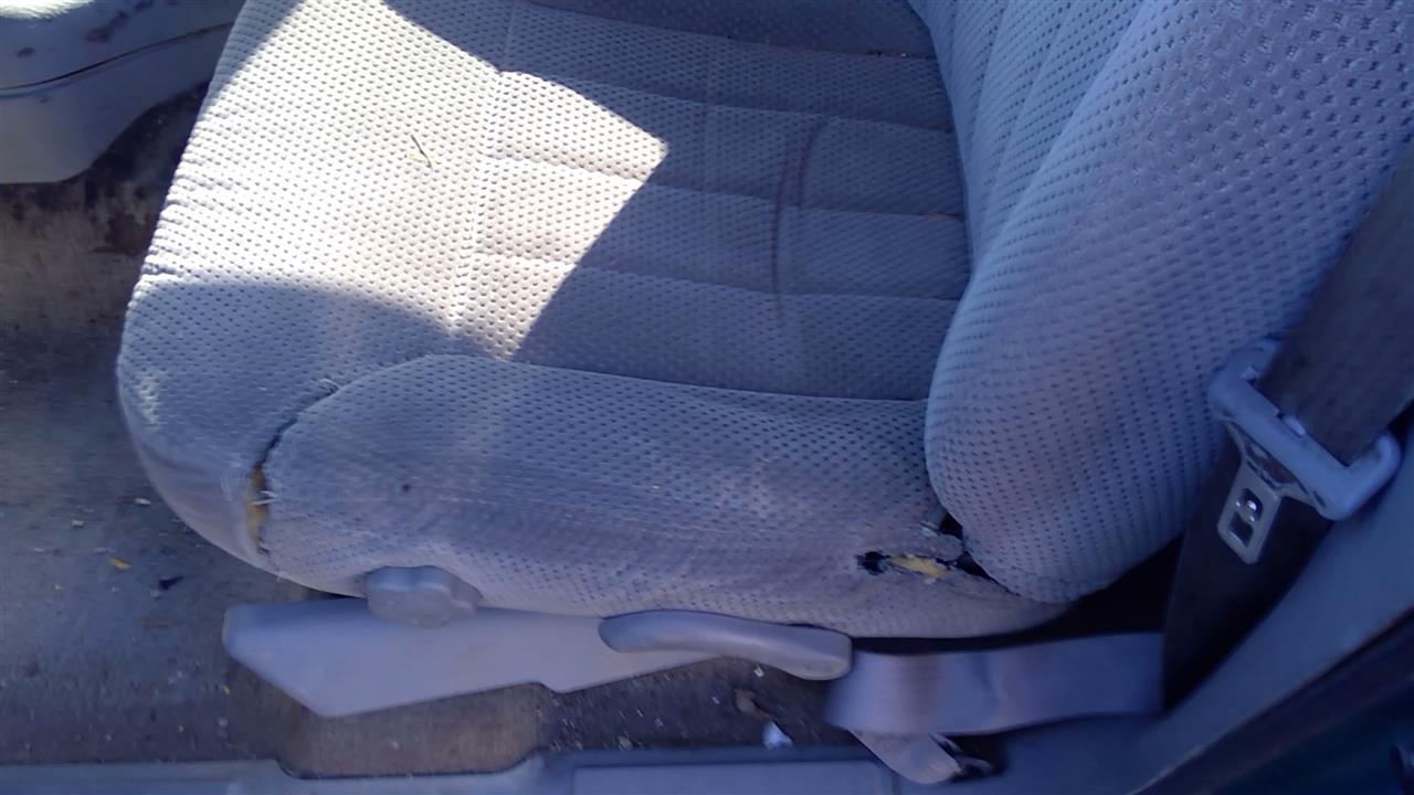 https://f005.backblazeb2.com/file/img-partshotlines-com/Inventory/SW52/Vehicle/18608_03.jpg