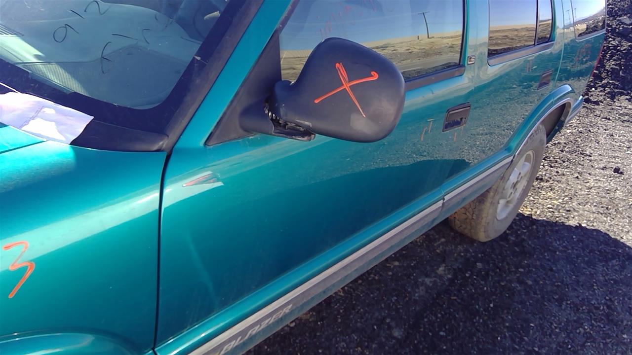 https://f005.backblazeb2.com/file/img-partshotlines-com/Inventory/SW52/Vehicle/18608_10.jpg
