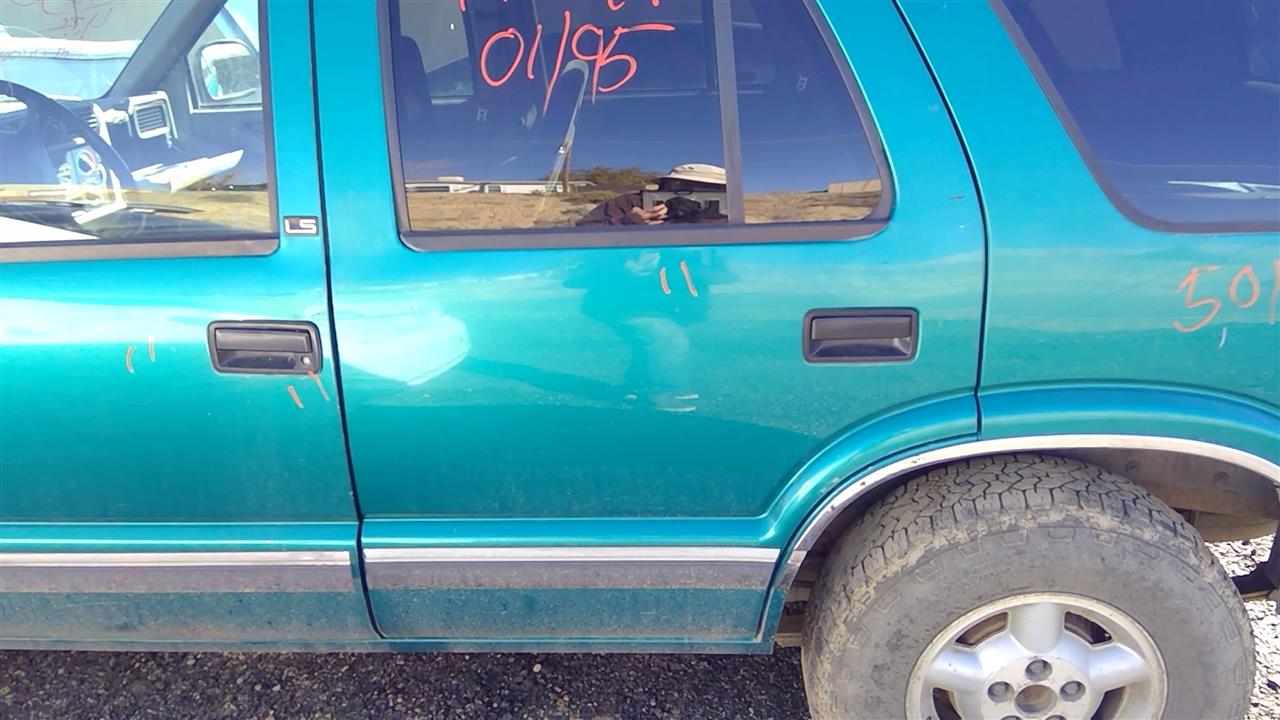 https://f005.backblazeb2.com/file/img-partshotlines-com/Inventory/SW52/Vehicle/18608_12.jpg