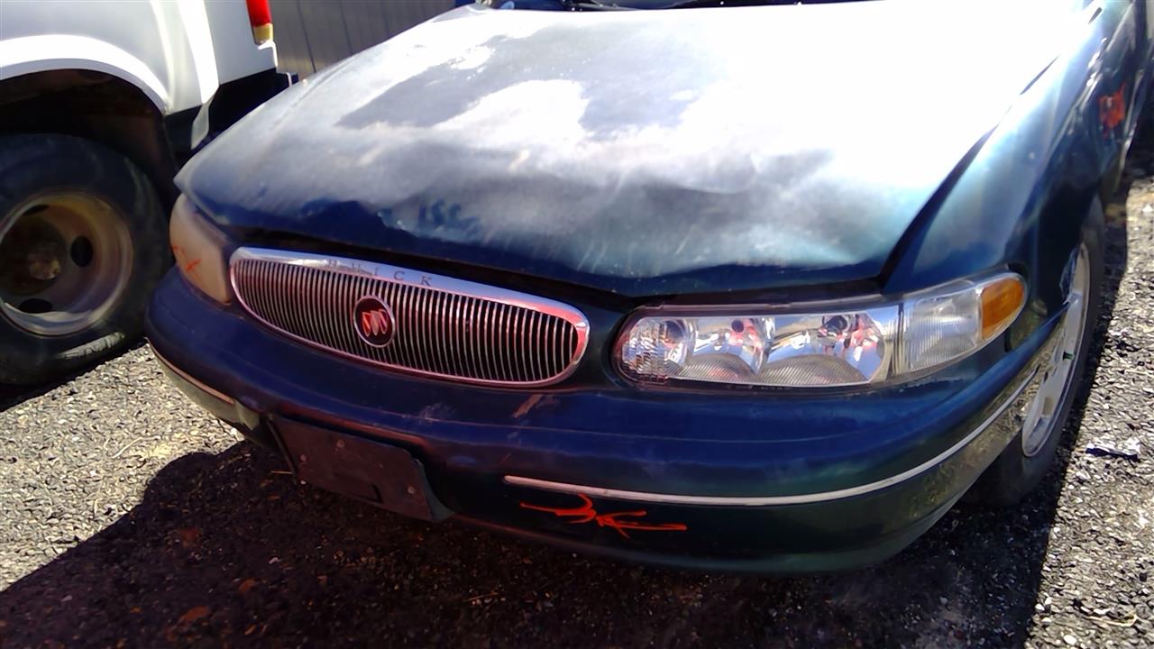 https://f005.backblazeb2.com/file/img-partshotlines-com/Inventory/SW52/Vehicle/18641_08.jpg