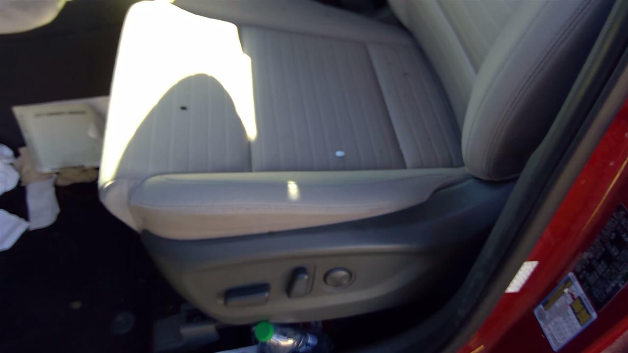 https://f005.backblazeb2.com/file/img-partshotlines-com/Inventory/SW52/Vehicle/18713_03.jpg
