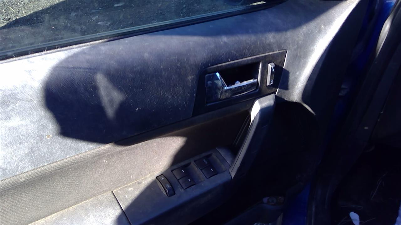 https://f005.backblazeb2.com/file/img-partshotlines-com/Inventory/SW52/Vehicle/18728_03.jpg