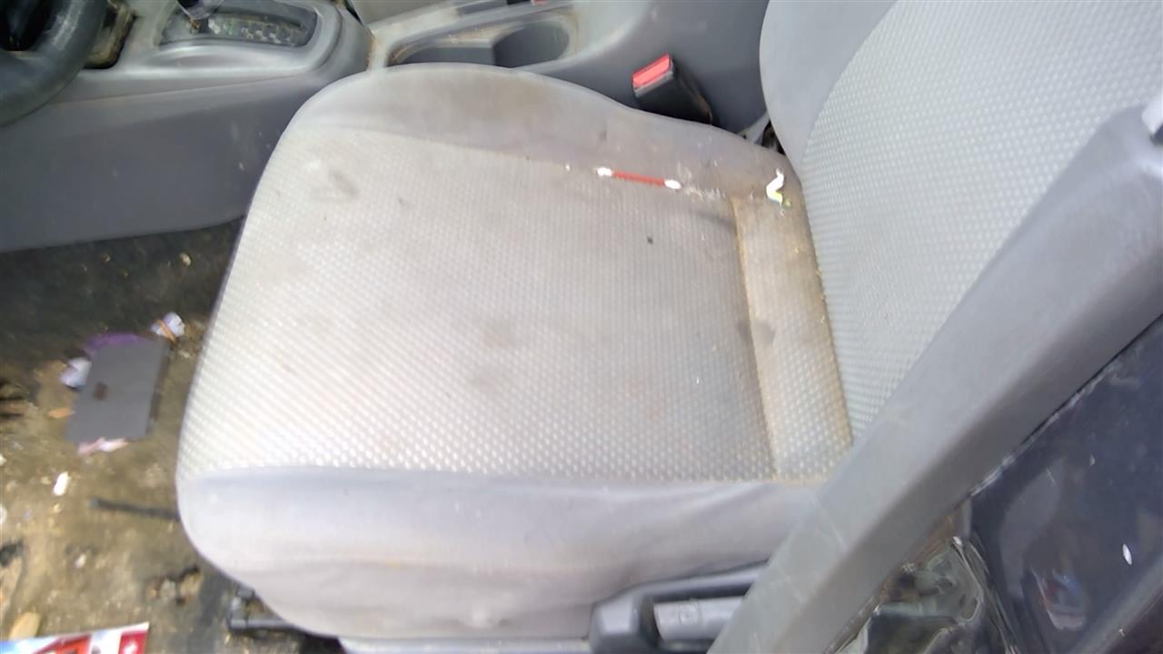 https://f005.backblazeb2.com/file/img-partshotlines-com/Inventory/SW52/Vehicle/18732_03.jpg