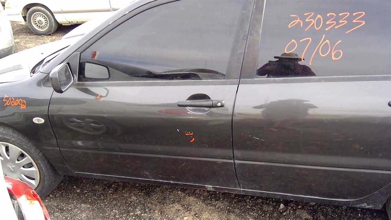 https://f005.backblazeb2.com/file/img-partshotlines-com/Inventory/SW52/Vehicle/18732_11.jpg