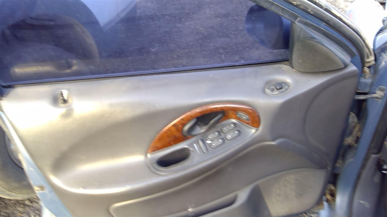 https://f005.backblazeb2.com/file/img-partshotlines-com/Inventory/SW52/Vehicle/18744_02.jpg