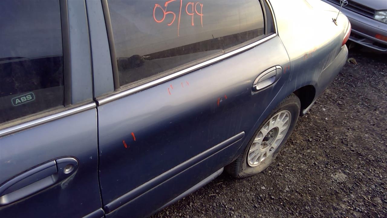 https://f005.backblazeb2.com/file/img-partshotlines-com/Inventory/SW52/Vehicle/18744_11.jpg