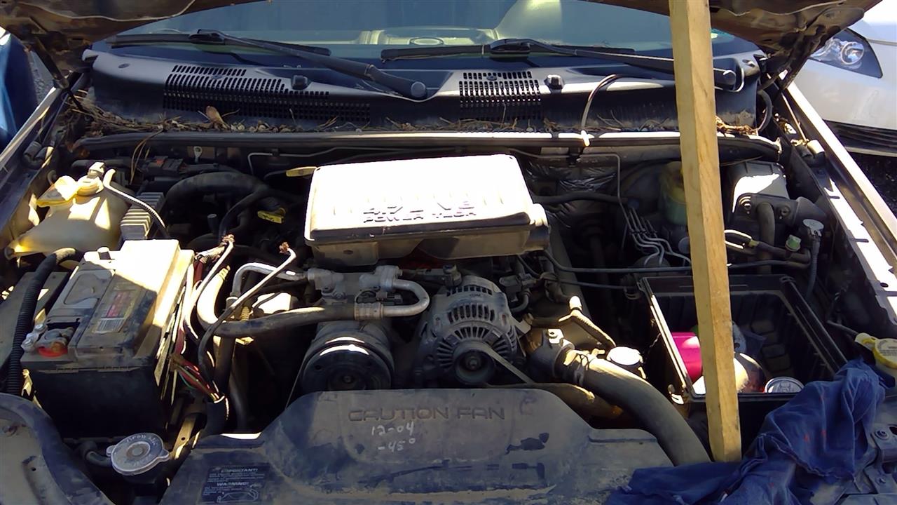 https://f005.backblazeb2.com/file/img-partshotlines-com/Inventory/SW52/Vehicle/18757_05.jpg