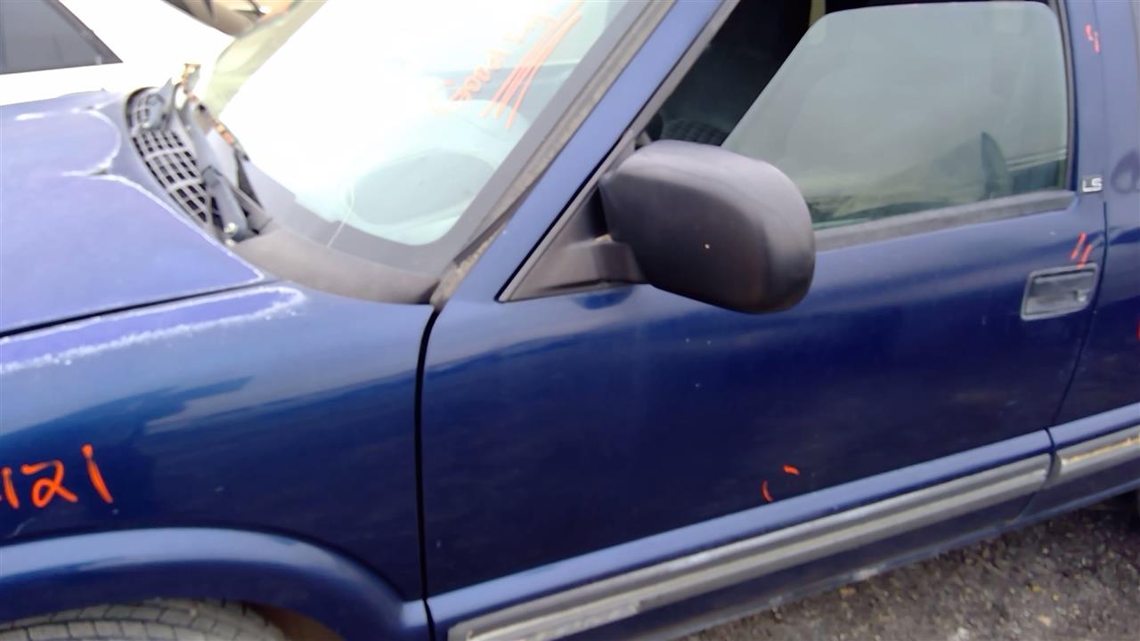 https://f005.backblazeb2.com/file/img-partshotlines-com/Inventory/SW52/Vehicle/18762_10.jpg