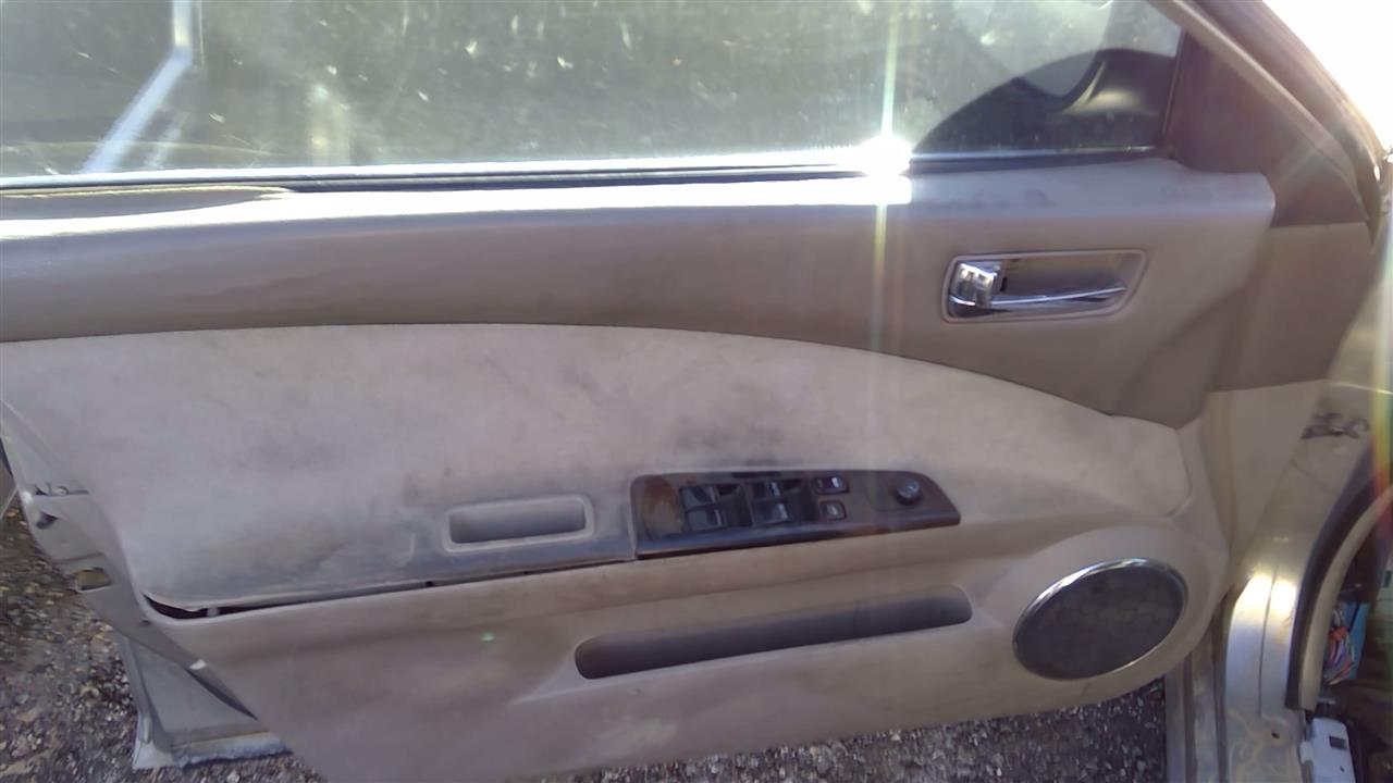https://f005.backblazeb2.com/file/img-partshotlines-com/Inventory/SW52/Vehicle/18769_02.jpg