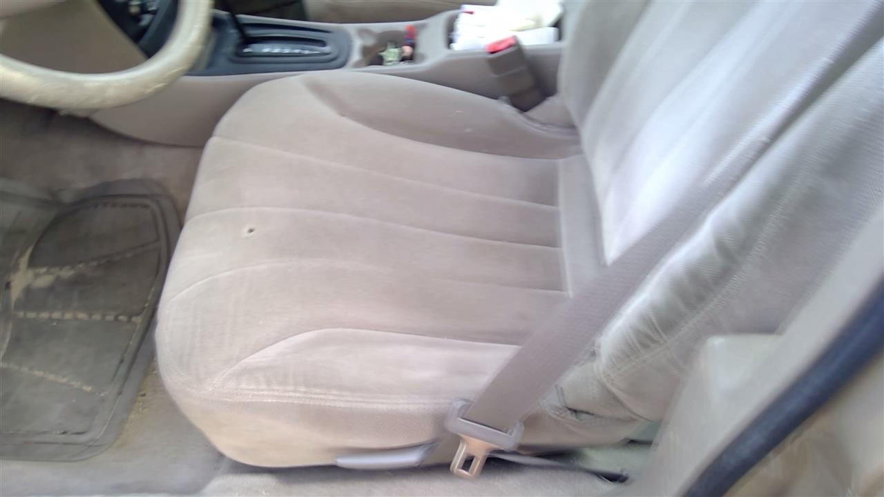 https://f005.backblazeb2.com/file/img-partshotlines-com/Inventory/SW52/Vehicle/18773_03.jpg