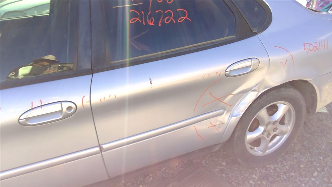https://f005.backblazeb2.com/file/img-partshotlines-com/Inventory/SW52/Vehicle/18782_11.jpg