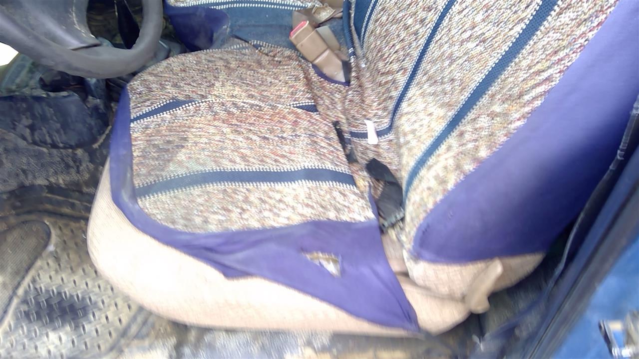 https://f005.backblazeb2.com/file/img-partshotlines-com/Inventory/SW52/Vehicle/18811_03.jpg