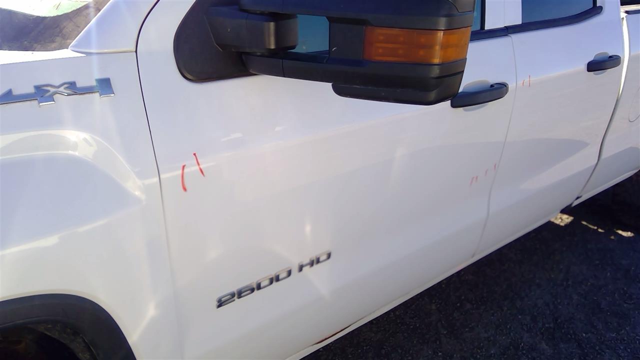 https://f005.backblazeb2.com/file/img-partshotlines-com/Inventory/SW52/Vehicle/18861_11.jpg