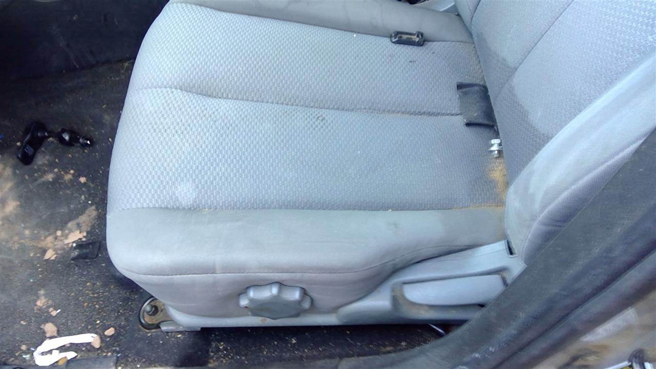 https://f005.backblazeb2.com/file/img-partshotlines-com/Inventory/SW52/Vehicle/18890_04.jpg