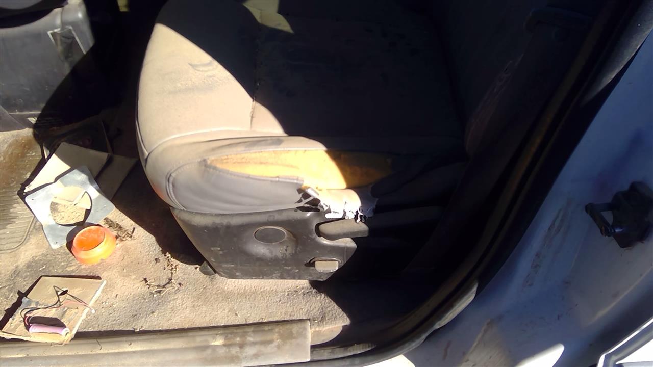 https://f005.backblazeb2.com/file/img-partshotlines-com/Inventory/SW52/Vehicle/18897_03.jpg
