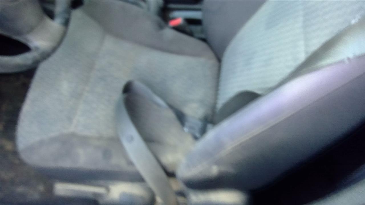 https://f005.backblazeb2.com/file/img-partshotlines-com/Inventory/SW52/Vehicle/18903_03.jpg