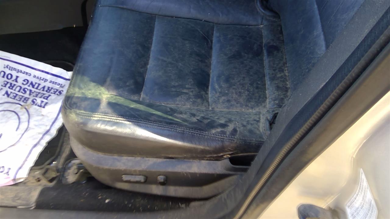 https://f005.backblazeb2.com/file/img-partshotlines-com/Inventory/SW52/Vehicle/18905_03.jpg