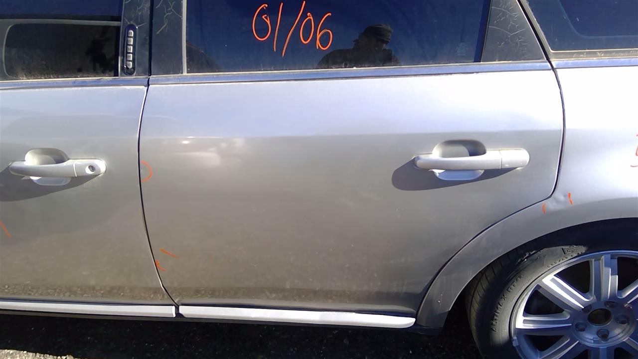 https://f005.backblazeb2.com/file/img-partshotlines-com/Inventory/SW52/Vehicle/18905_12.jpg