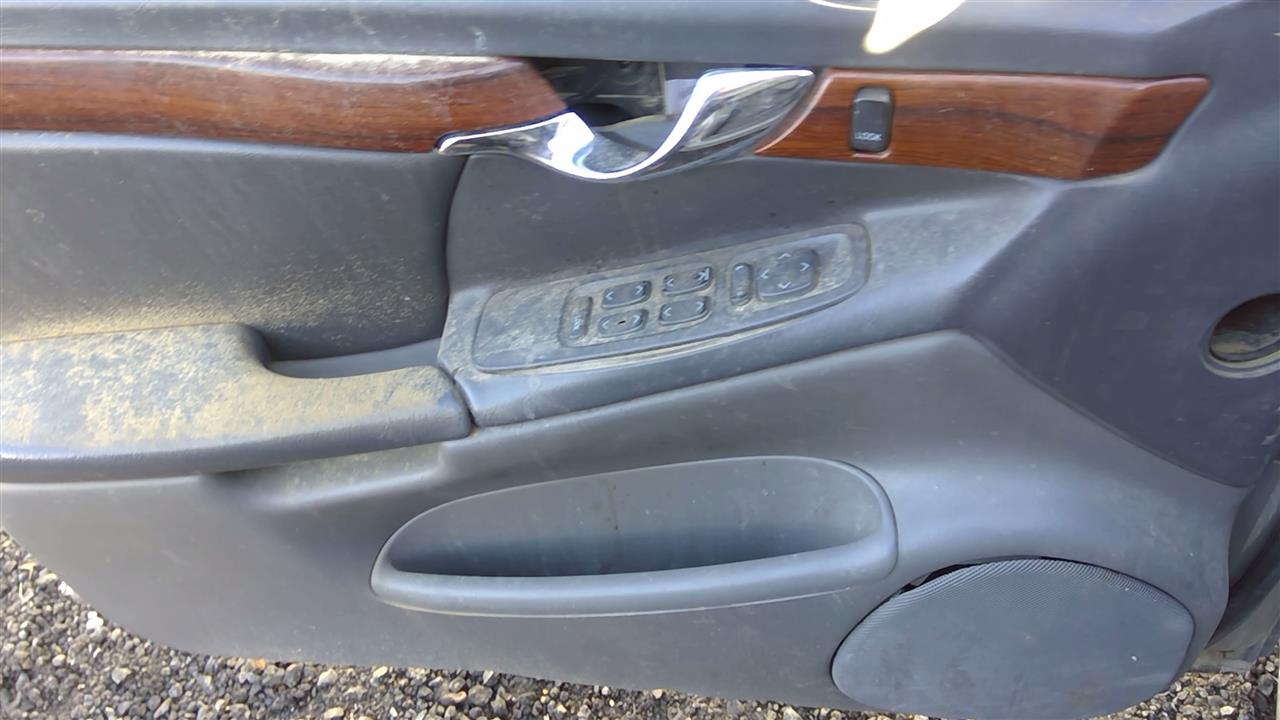 https://f005.backblazeb2.com/file/img-partshotlines-com/Inventory/SW52/Vehicle/18908_02.jpg
