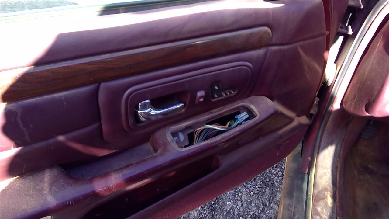 https://f005.backblazeb2.com/file/img-partshotlines-com/Inventory/SW52/Vehicle/18917_02.jpg