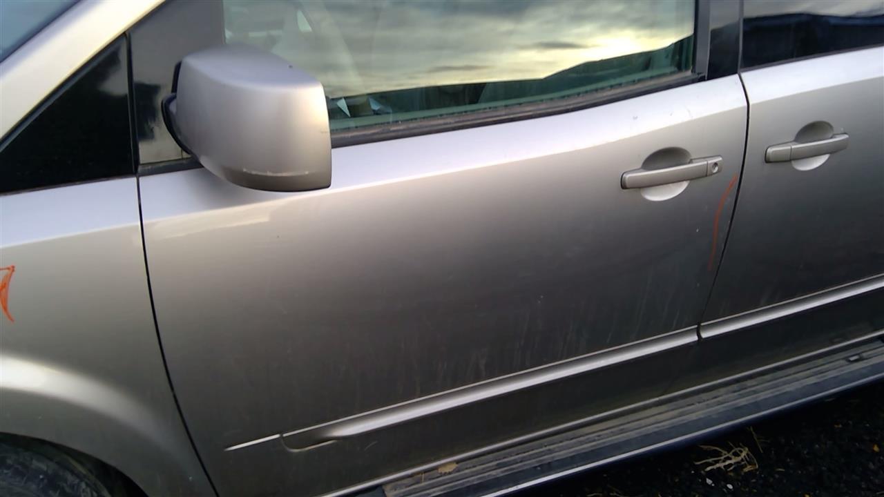 https://f005.backblazeb2.com/file/img-partshotlines-com/Inventory/SW52/Vehicle/18946_10.jpg