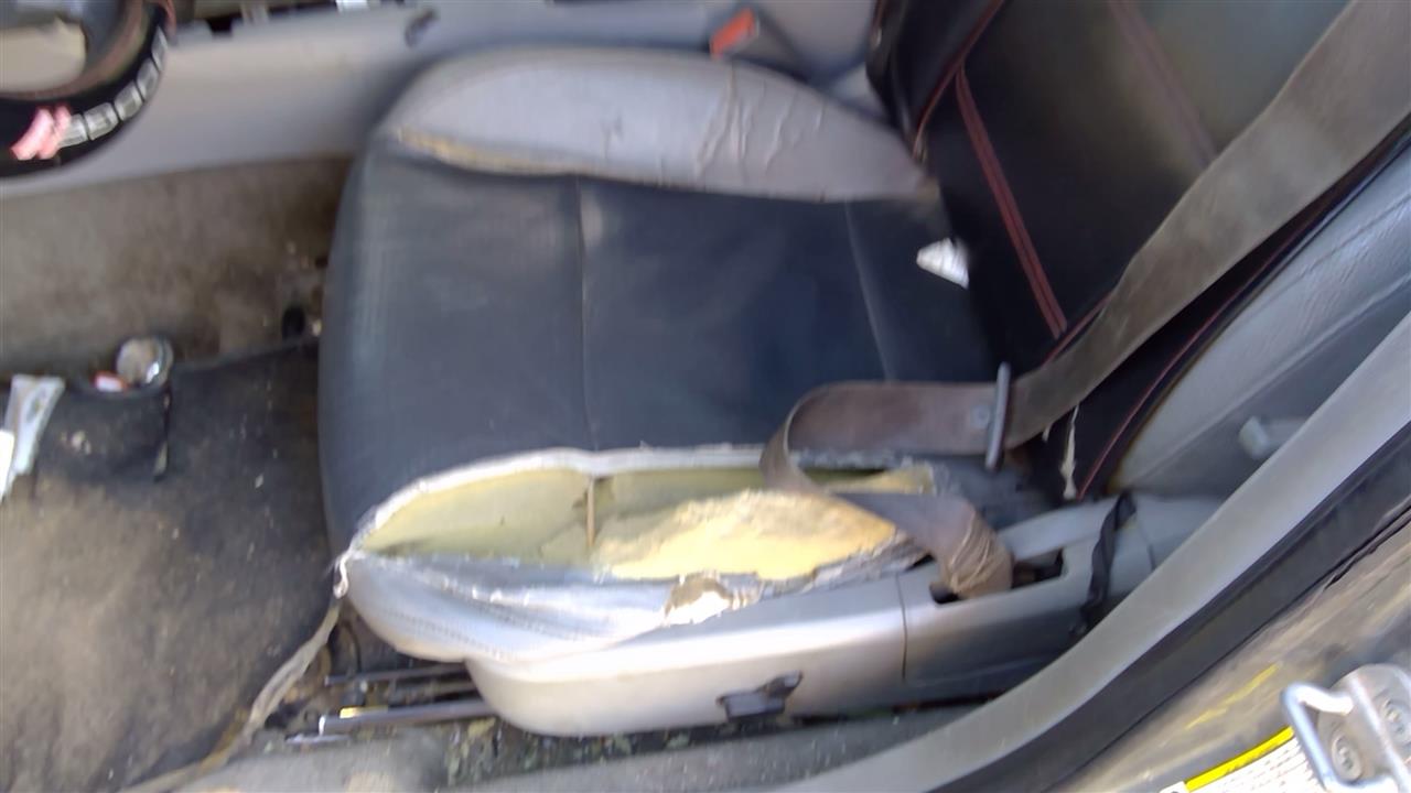 https://f005.backblazeb2.com/file/img-partshotlines-com/Inventory/SW52/Vehicle/18953_03.jpg