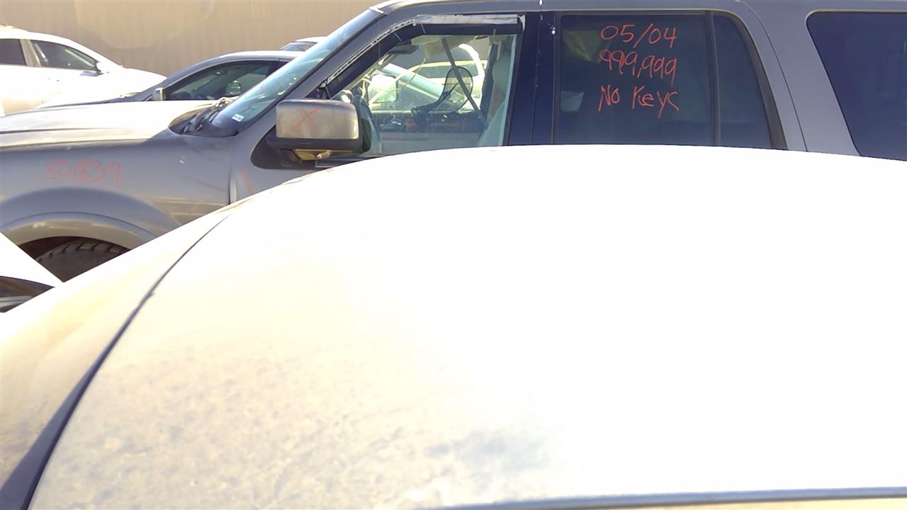 https://f005.backblazeb2.com/file/img-partshotlines-com/Inventory/SW52/Vehicle/18953_04.jpg