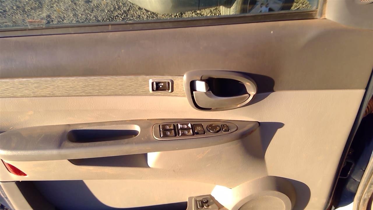 https://f005.backblazeb2.com/file/img-partshotlines-com/Inventory/SW52/Vehicle/18954_02.jpg
