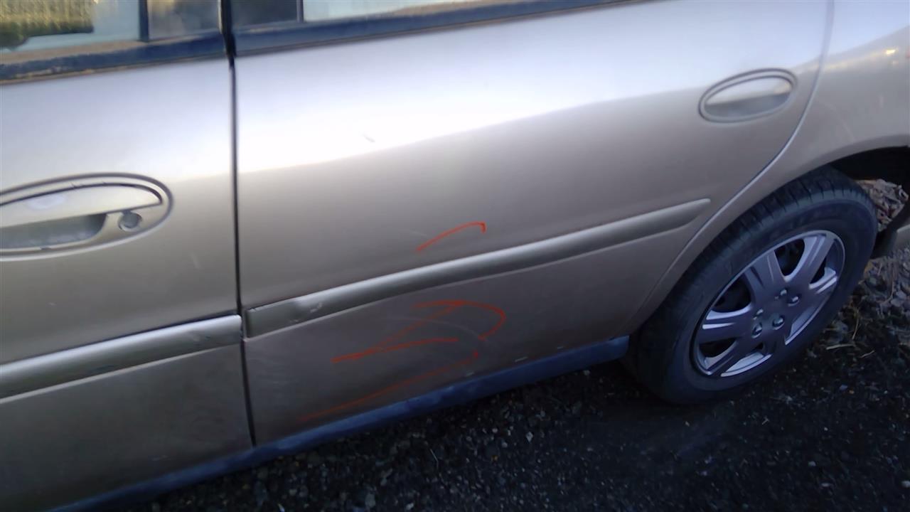 https://f005.backblazeb2.com/file/img-partshotlines-com/Inventory/SW52/Vehicle/18958_11.jpg