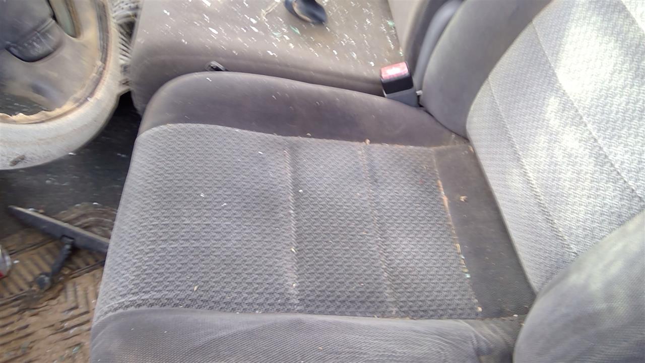 https://f005.backblazeb2.com/file/img-partshotlines-com/Inventory/SW52/Vehicle/18970_03.jpg