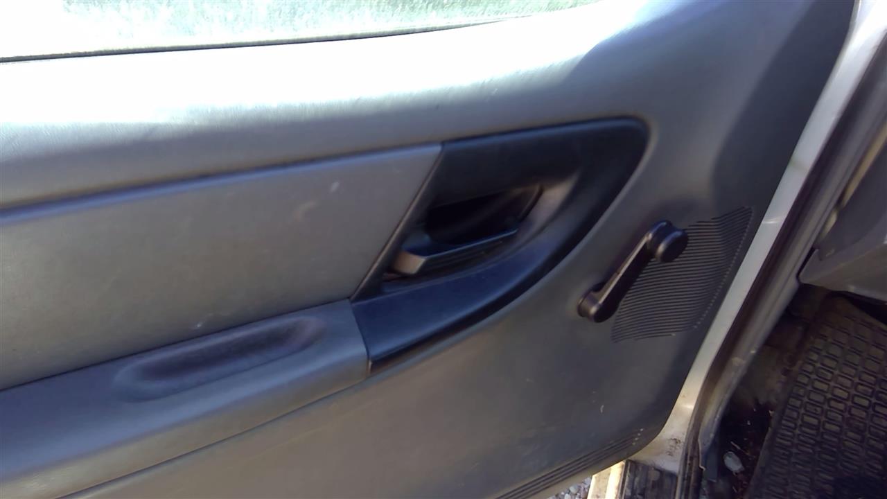 https://f005.backblazeb2.com/file/img-partshotlines-com/Inventory/SW52/Vehicle/18976_02.jpg