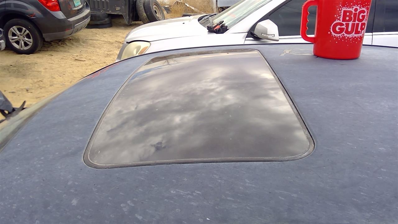 https://f005.backblazeb2.com/file/img-partshotlines-com/Inventory/SW52/Vehicle/18992_05.jpg