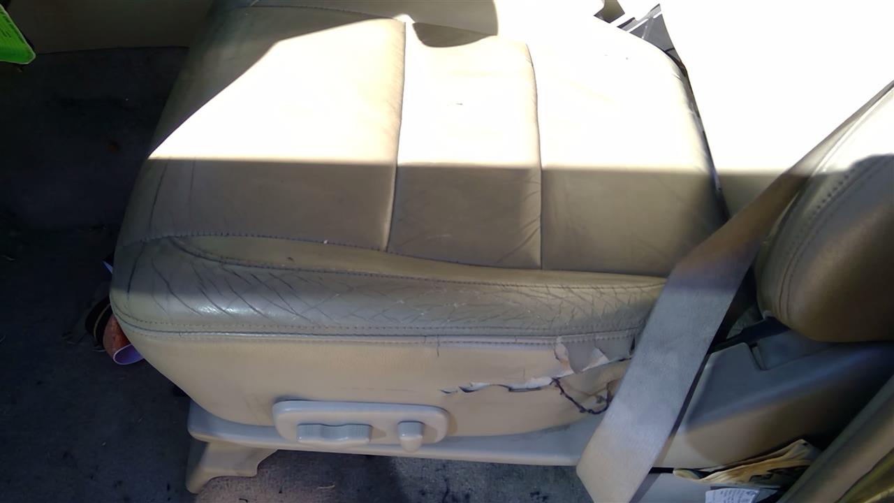 https://f005.backblazeb2.com/file/img-partshotlines-com/Inventory/SW52/Vehicle/19017_03.jpg