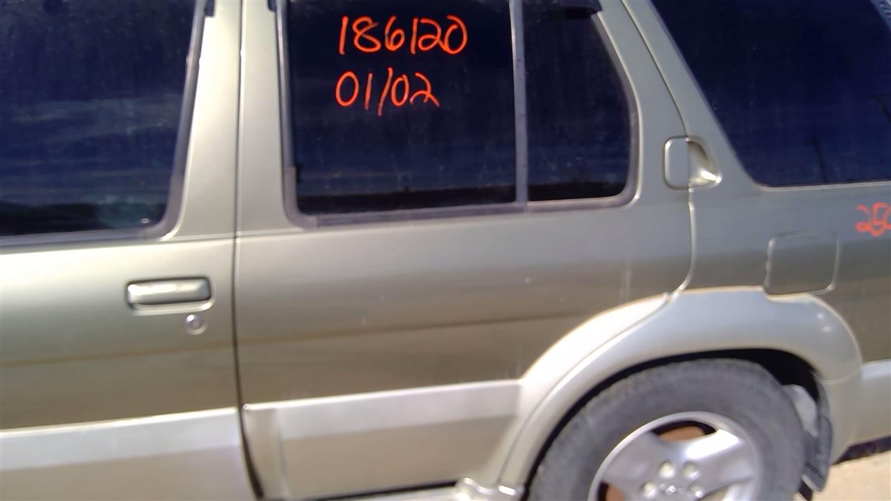 https://f005.backblazeb2.com/file/img-partshotlines-com/Inventory/SW52/Vehicle/19017_12.jpg