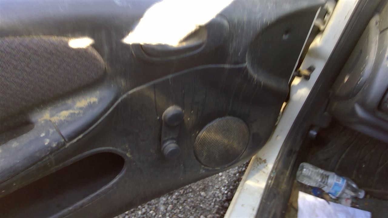 https://f005.backblazeb2.com/file/img-partshotlines-com/Inventory/SW52/Vehicle/19069_02.jpg