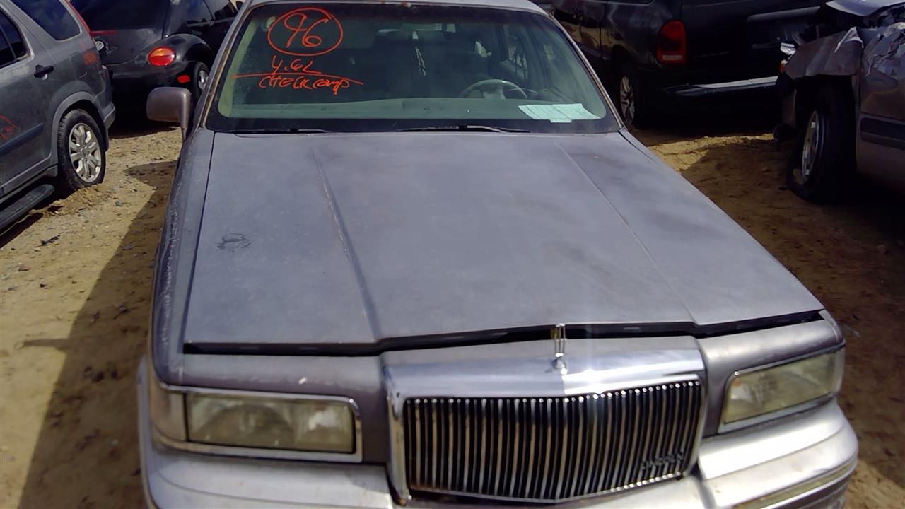 https://f005.backblazeb2.com/file/img-partshotlines-com/Inventory/SW52/Vehicle/19139_07.jpg
