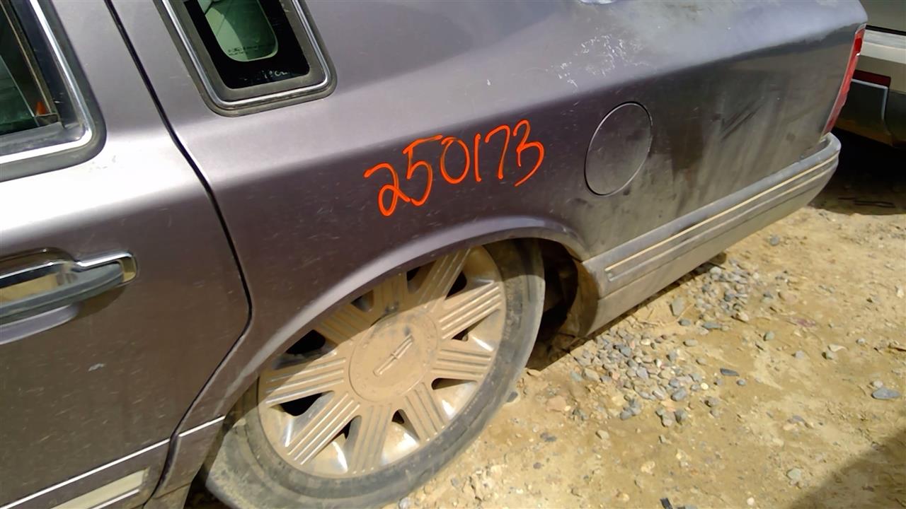 https://f005.backblazeb2.com/file/img-partshotlines-com/Inventory/SW52/Vehicle/19139_13.jpg