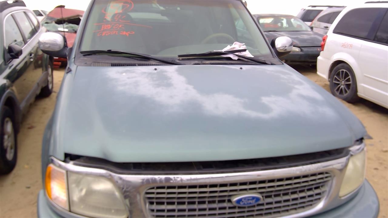 https://f005.backblazeb2.com/file/img-partshotlines-com/Inventory/SW52/Vehicle/19153_07.jpg