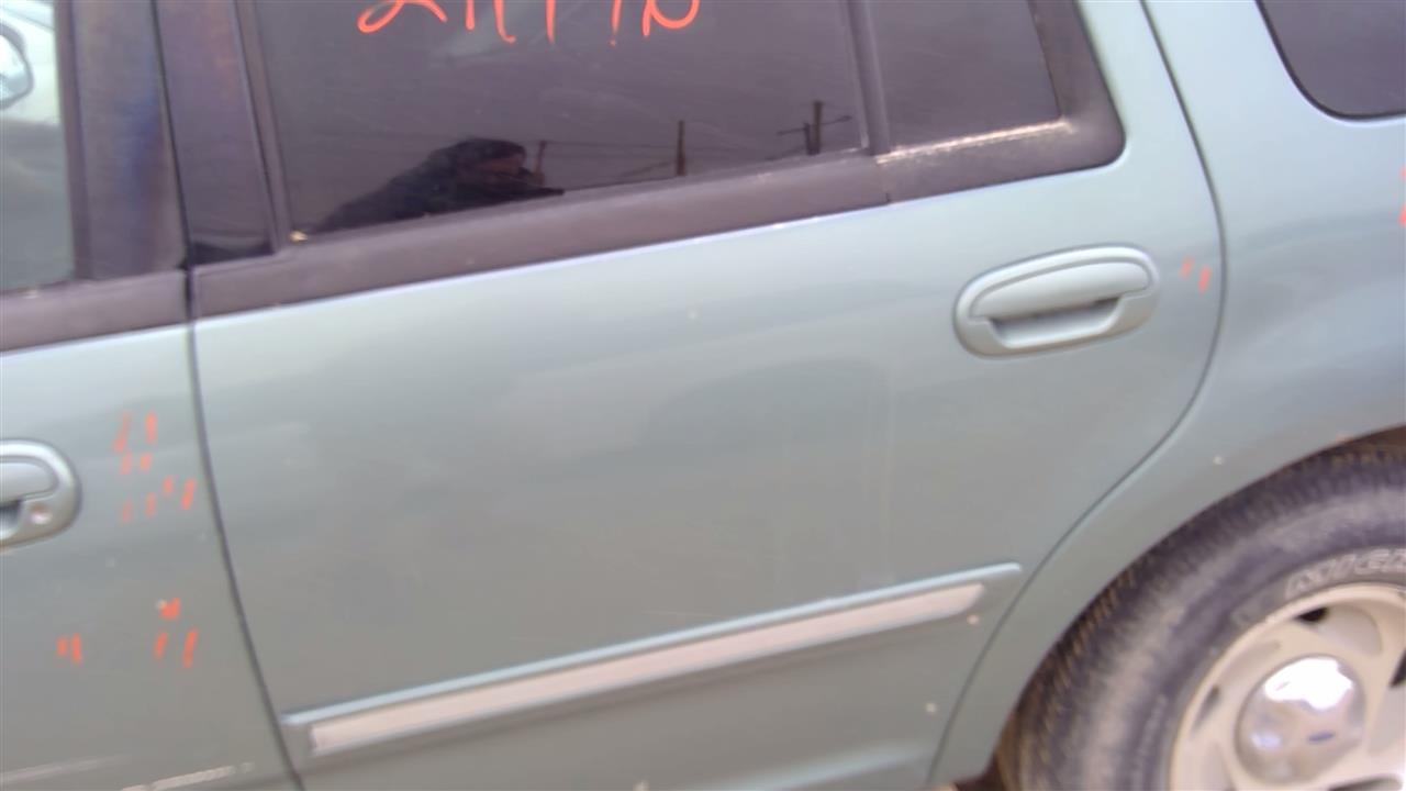 https://f005.backblazeb2.com/file/img-partshotlines-com/Inventory/SW52/Vehicle/19153_11.jpg