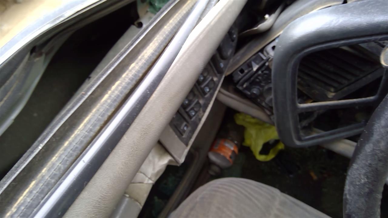 https://f005.backblazeb2.com/file/img-partshotlines-com/Inventory/SW52/Vehicle/19166_02.jpg