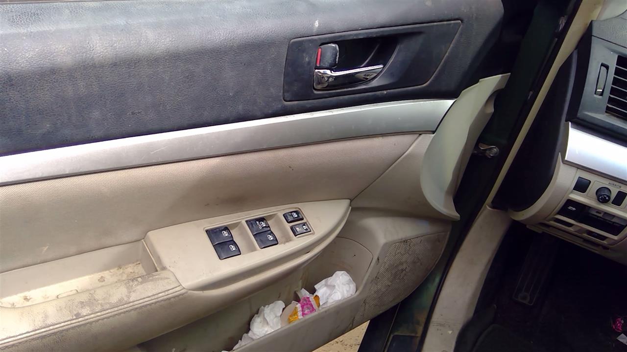 https://f005.backblazeb2.com/file/img-partshotlines-com/Inventory/SW52/Vehicle/19193_02.jpg